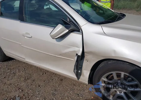 2014 Chevrolet Malibu 1Lt z USA, uszkodzony, nr VIN 1G11C5SL5EF204371